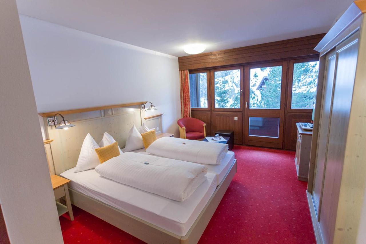 Hotel Neuwirt เมาเทิร์นดอร์ฟ ภายนอก รูปภาพ