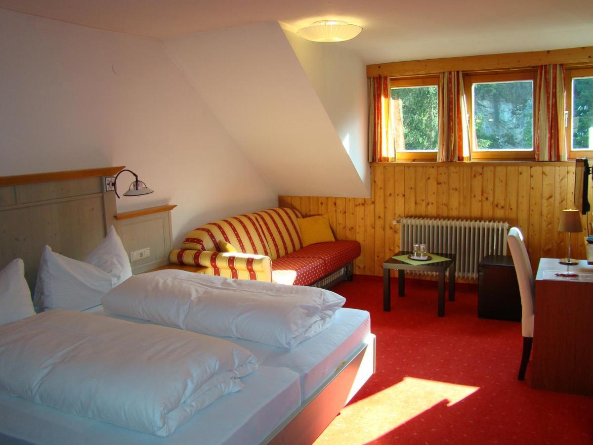 Hotel Neuwirt เมาเทิร์นดอร์ฟ ภายนอก รูปภาพ