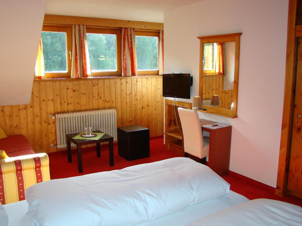 Hotel Neuwirt เมาเทิร์นดอร์ฟ ภายนอก รูปภาพ