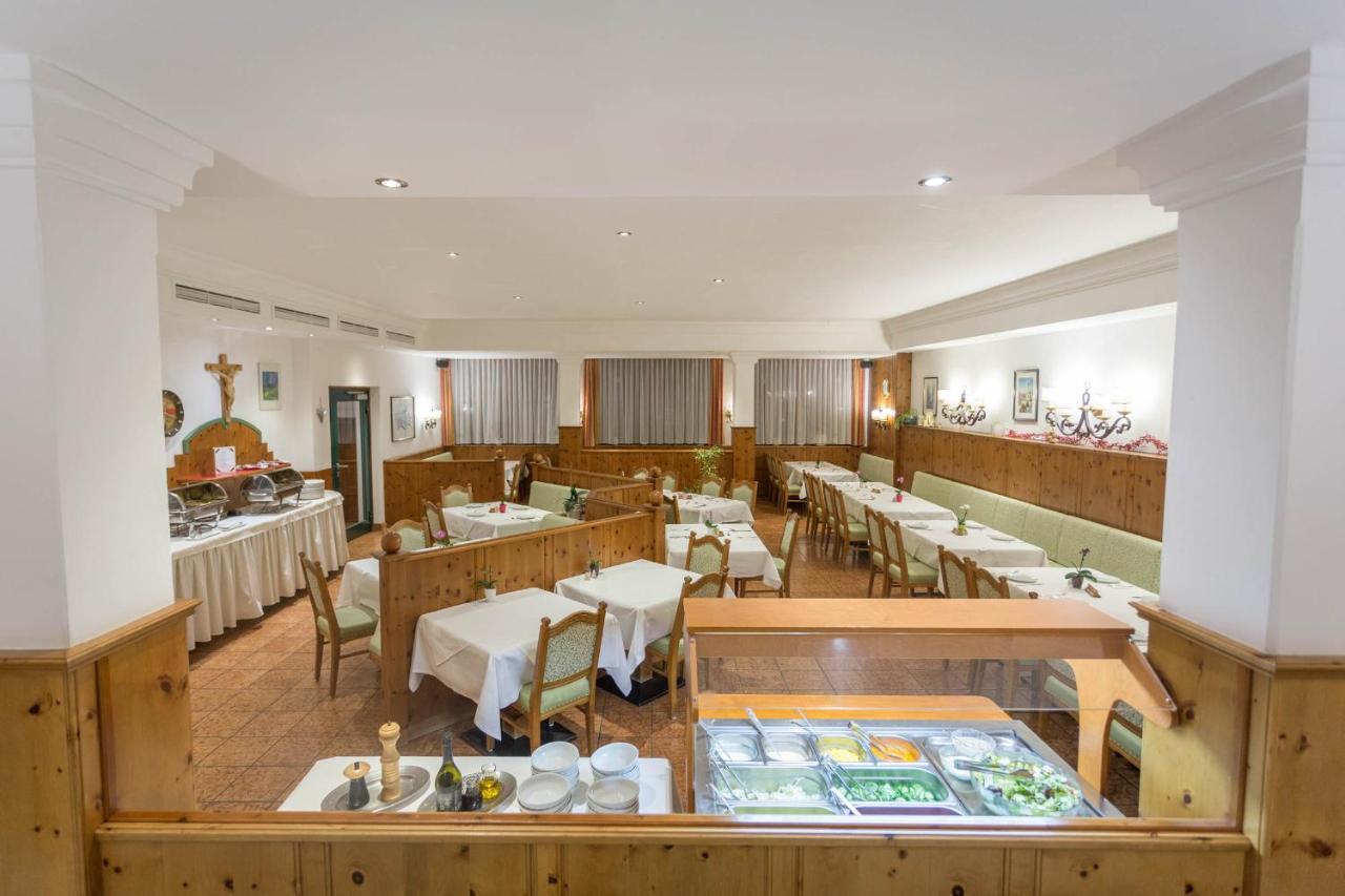 Hotel Neuwirt เมาเทิร์นดอร์ฟ ภายนอก รูปภาพ