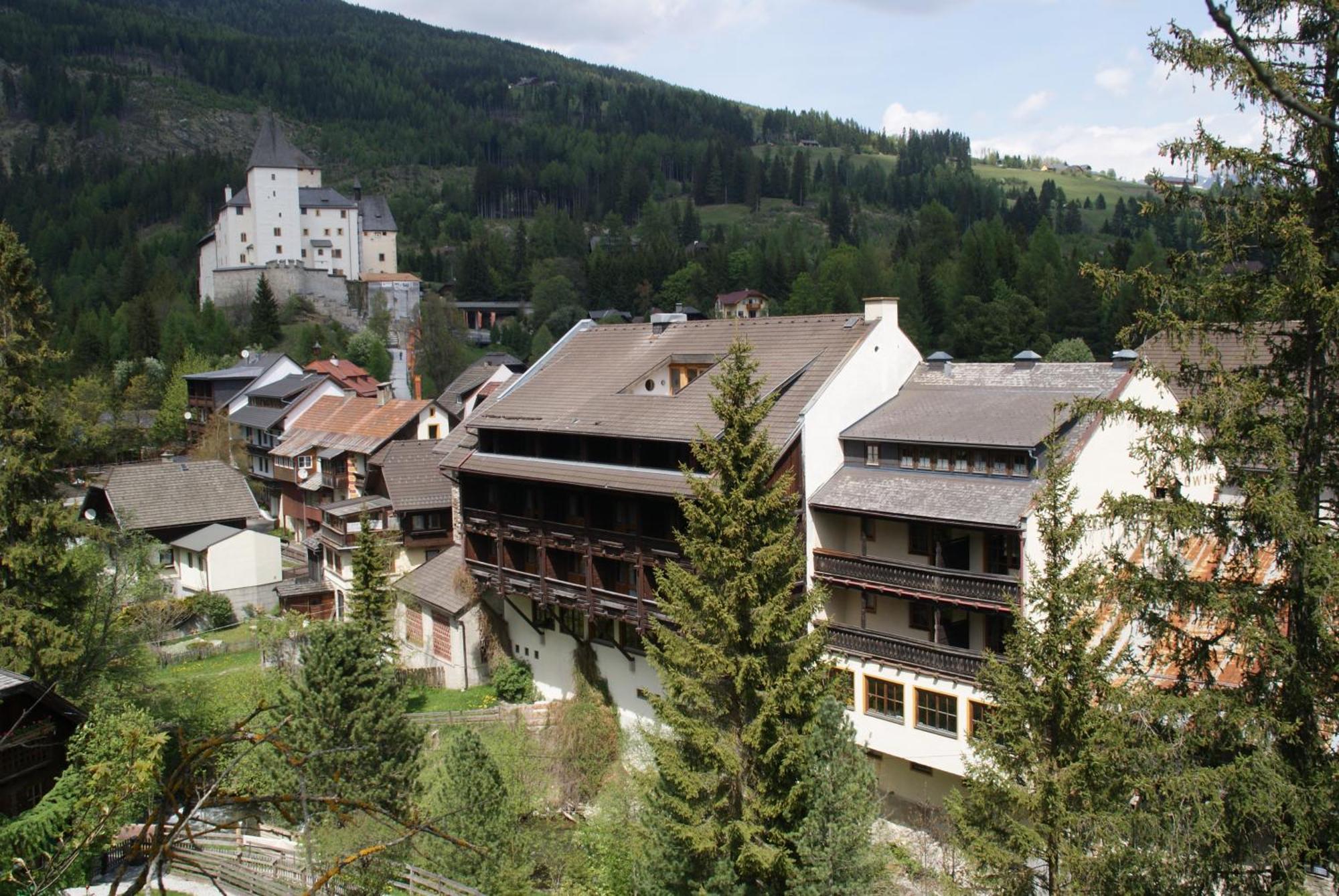 Hotel Neuwirt เมาเทิร์นดอร์ฟ ภายนอก รูปภาพ